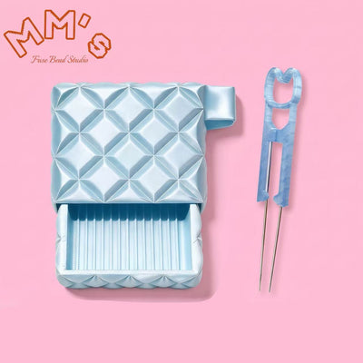 Bead needle and scoop set for fuse beads