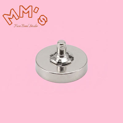 Magnetic clasps for fuse bead bracelets